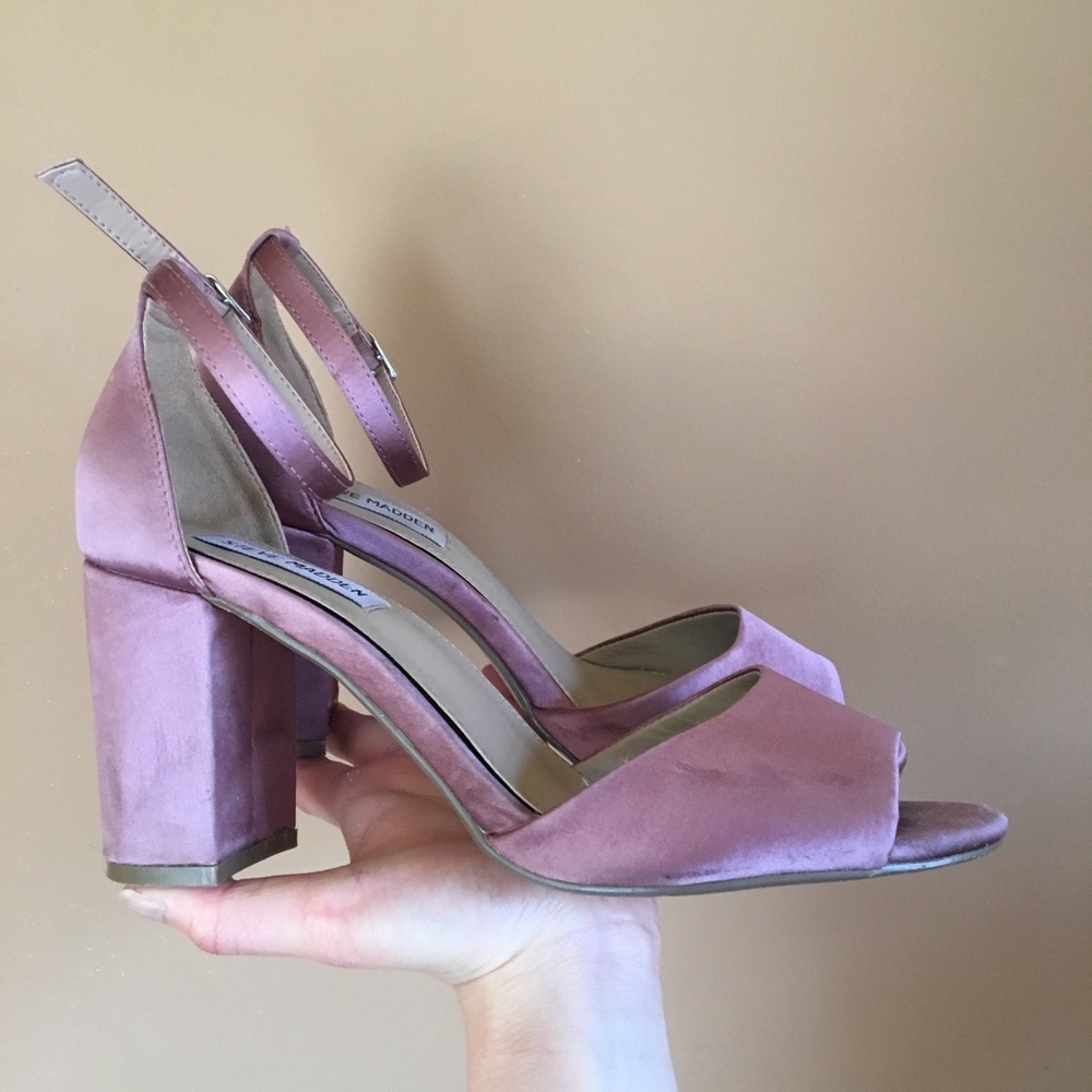 Steve Madden Mirna Satin Upper high heels